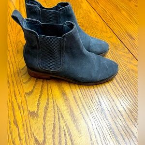 Women’s Toms booties size 7